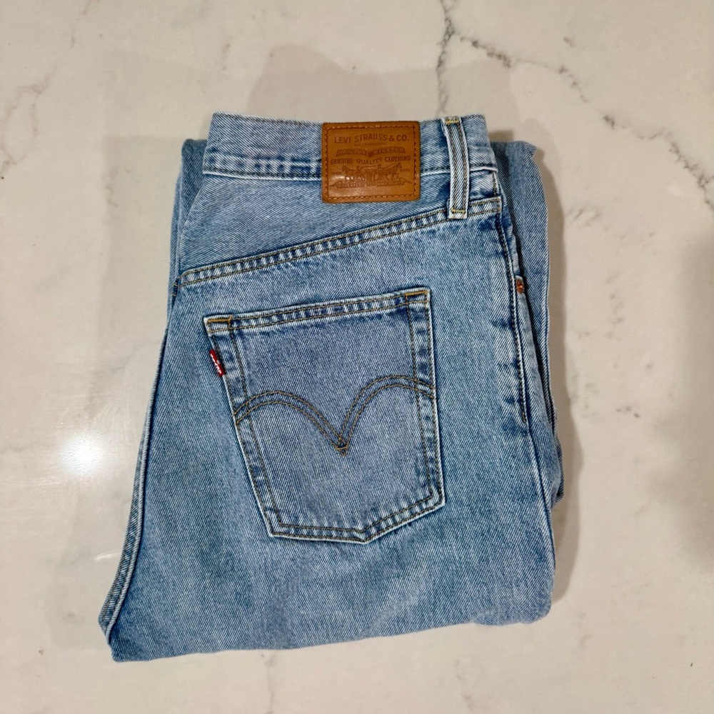 Levi's women’s Blue Jeans